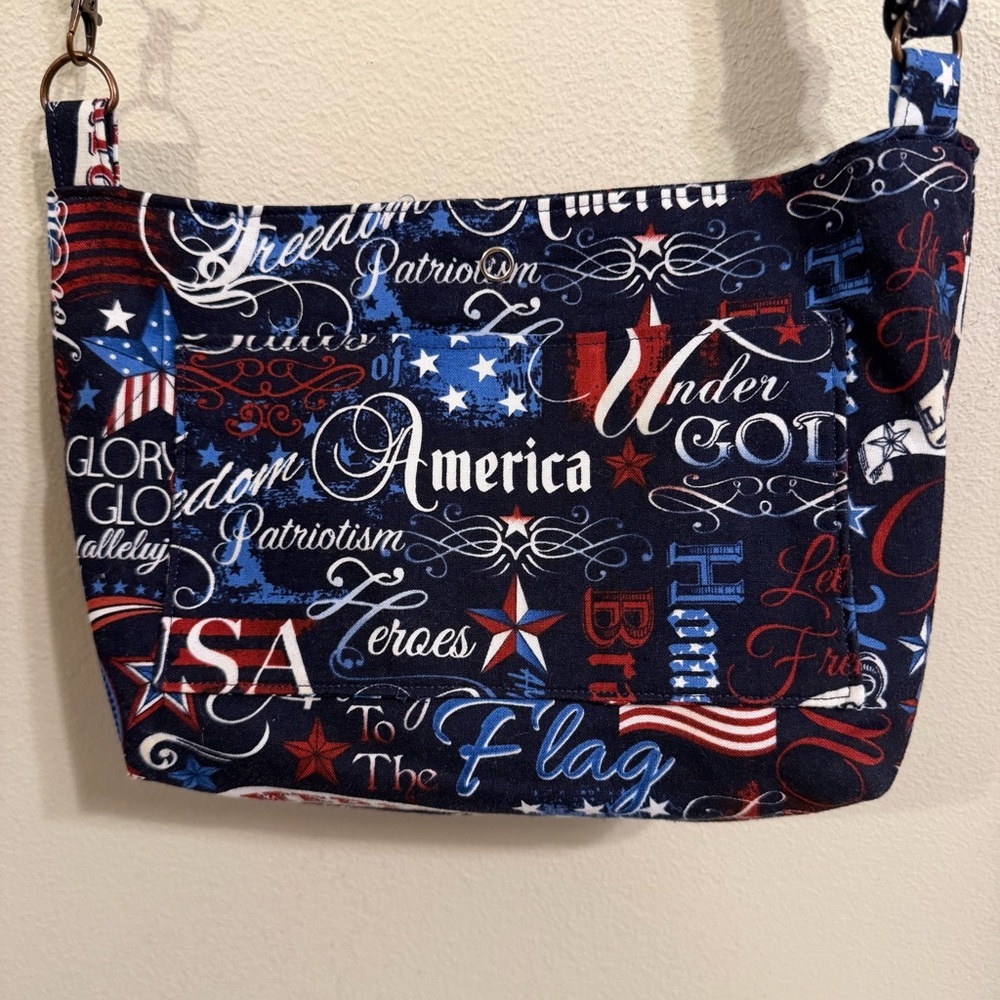 Patriotic USA Crossbody Bag Red White Blue Americana Flag Print Small Purse - Picture 5 of 11